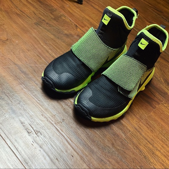 Mens Nike athletic shoes size 6 - Picture 5 of 6